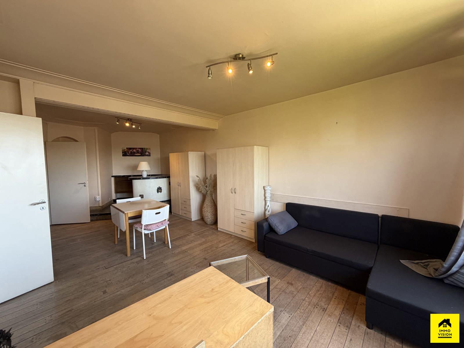 Studio lumineux 8eme etage, photo 5 sur 18