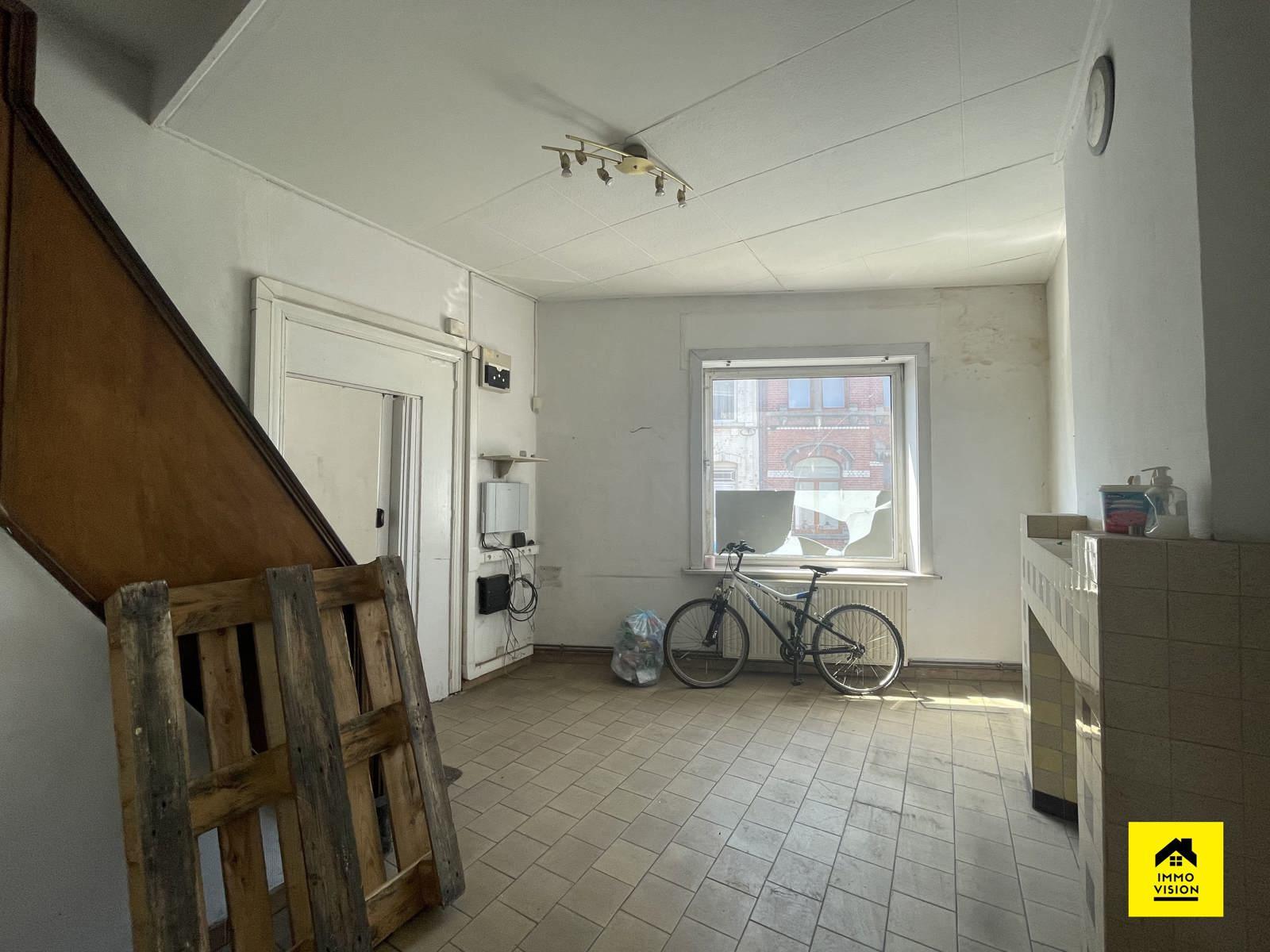 Maison de commerce - bureau + appartement, photo 23 sur 41