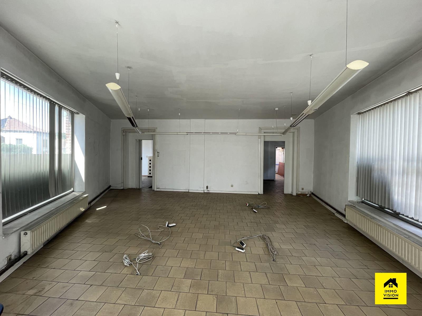 Maison de commerce - bureau + appartement, photo 6 sur 41