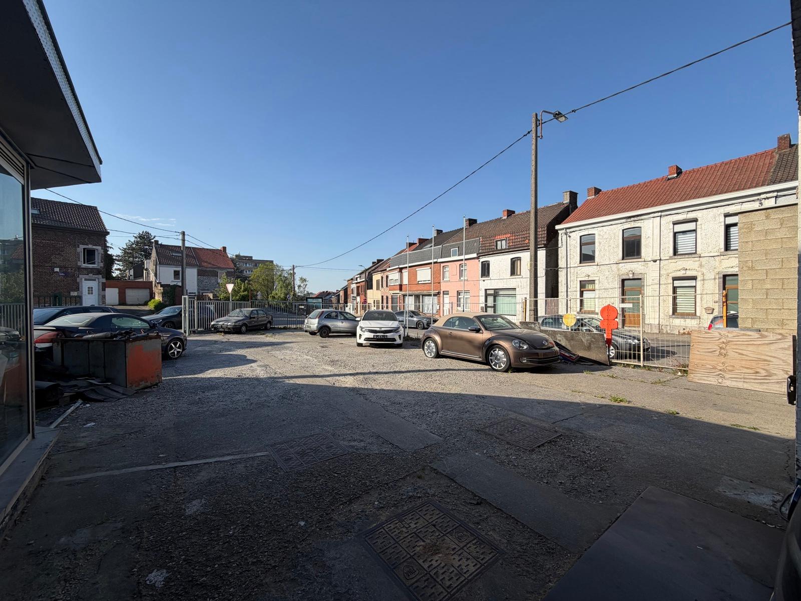 Entrepot/atelier idealement situe, photo 10 sur 17