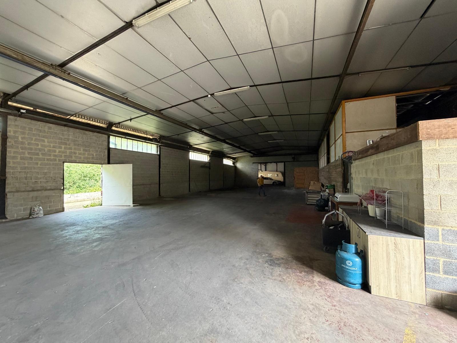 ENTREPÔT EXCEPTIONNEL DE 3500 m² 4 ENTREES, photo 11 sur 28