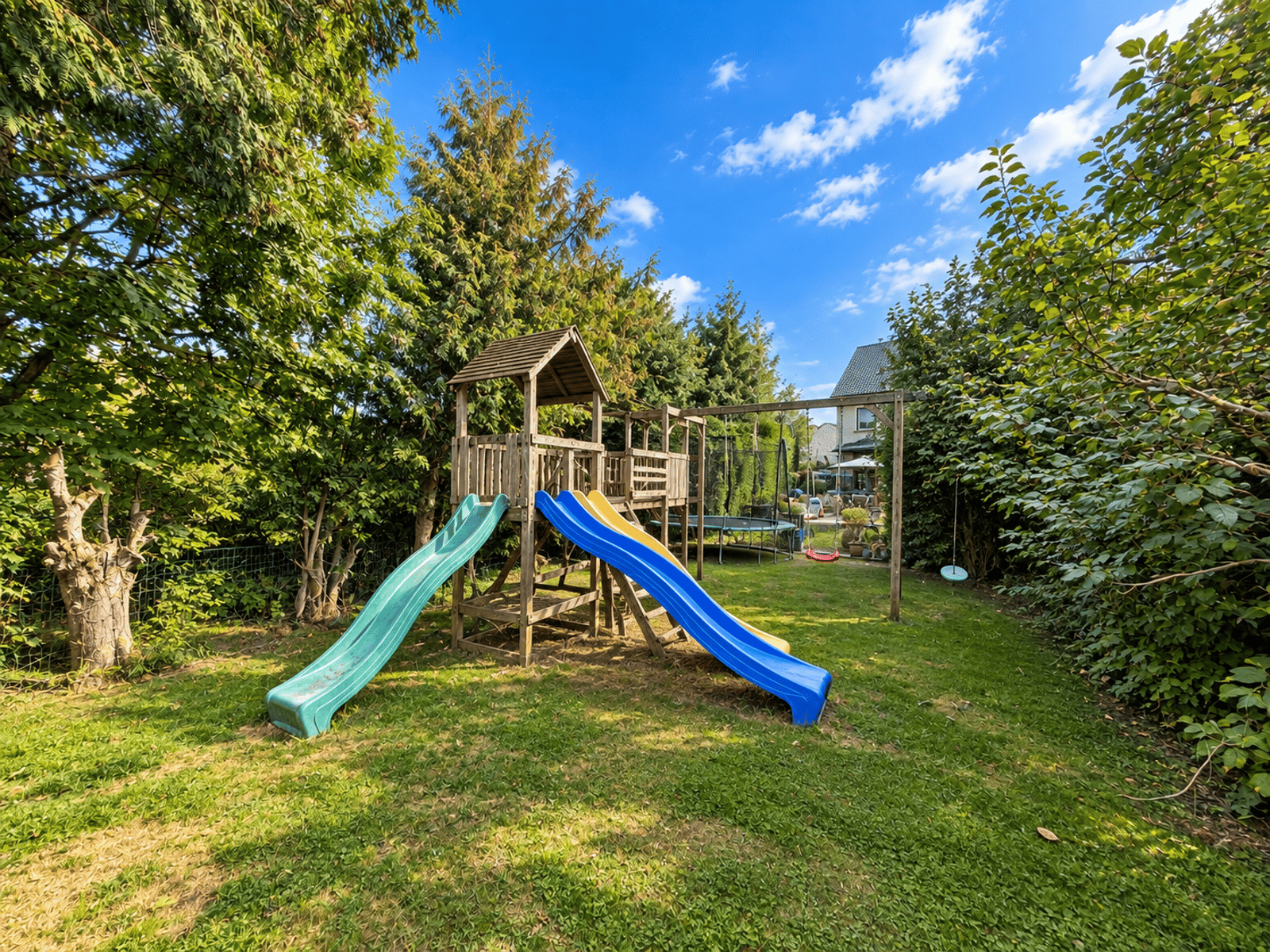 Maison 4 chambres avec jardin et 2 garages, photo 16 sur 26