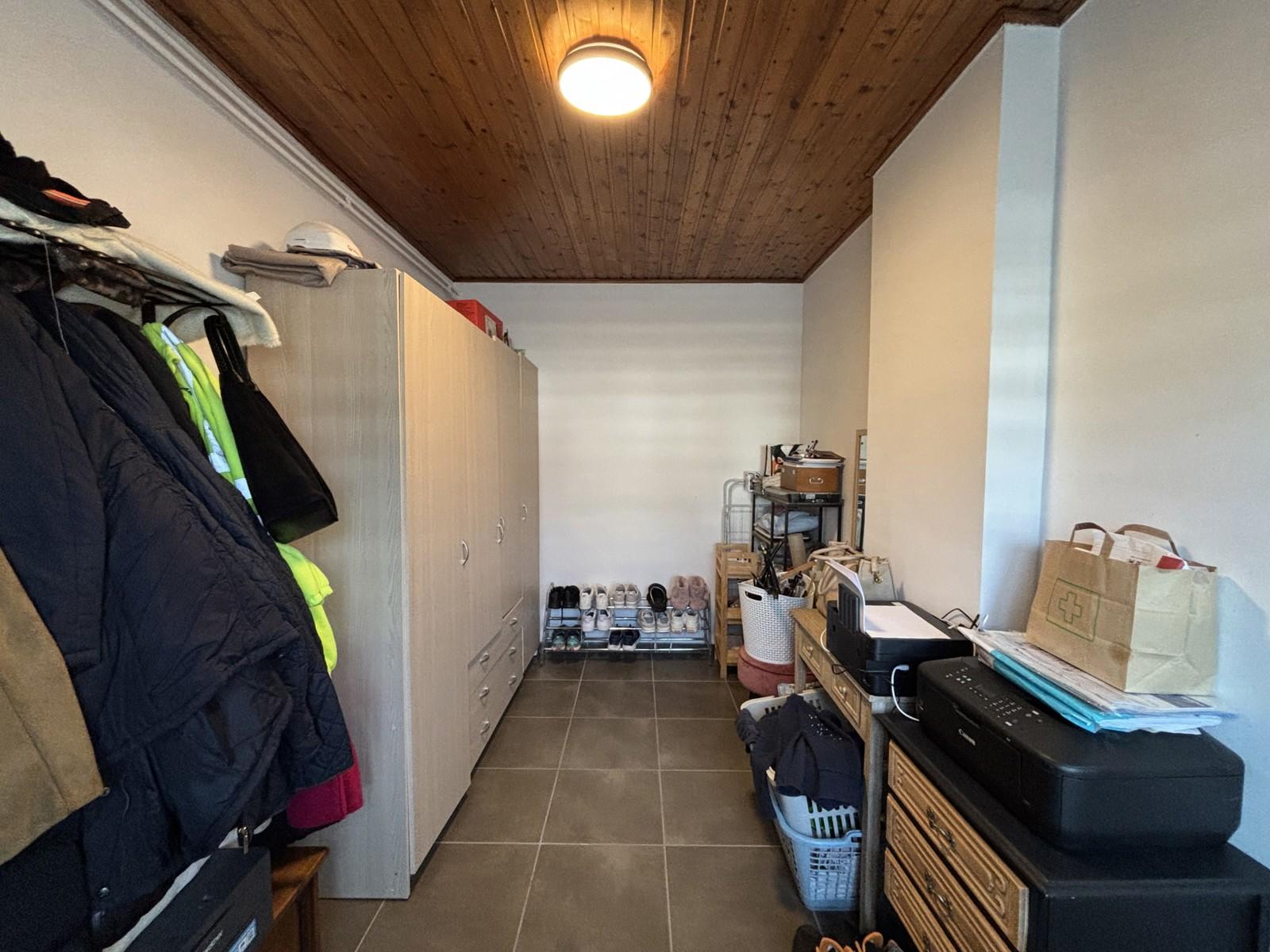 Villa plain-pied 2 chambres avec jardin et garage, photo 8 sur 17