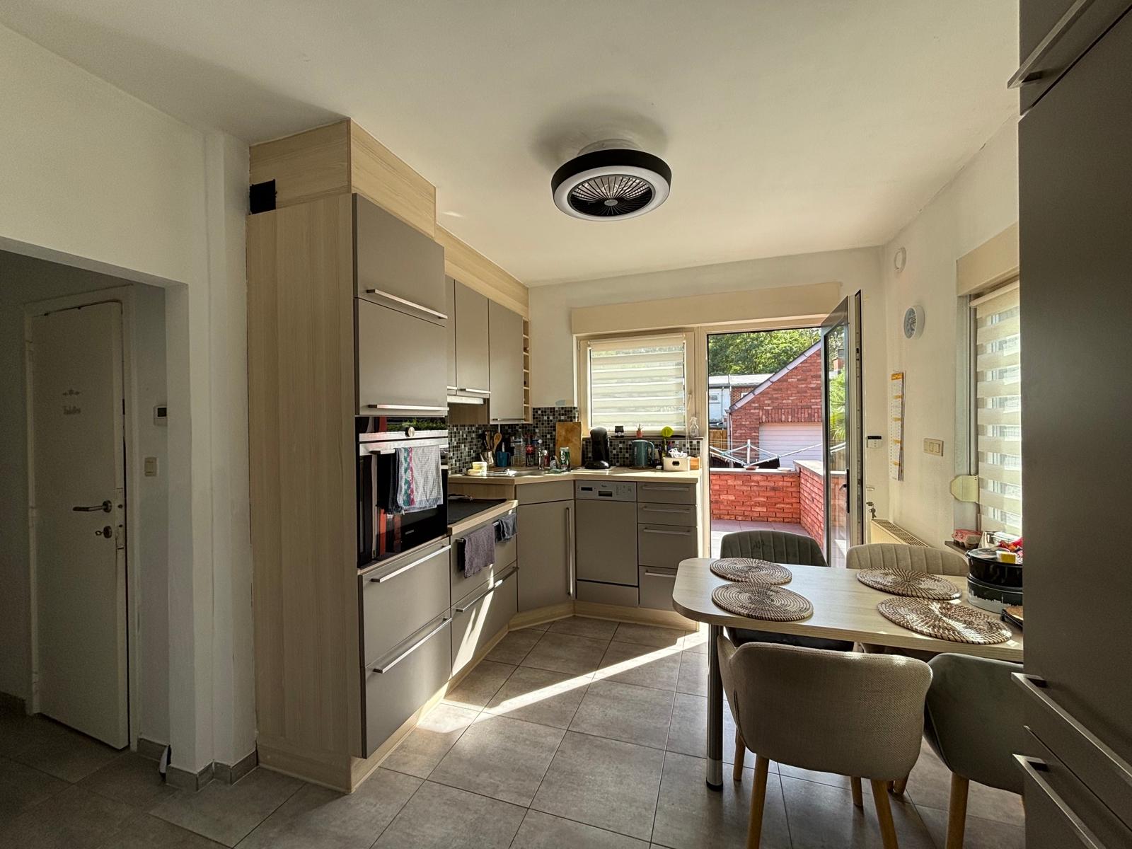 Villa plain-pied 2 chambres avec jardin et garage, photo 6 sur 17