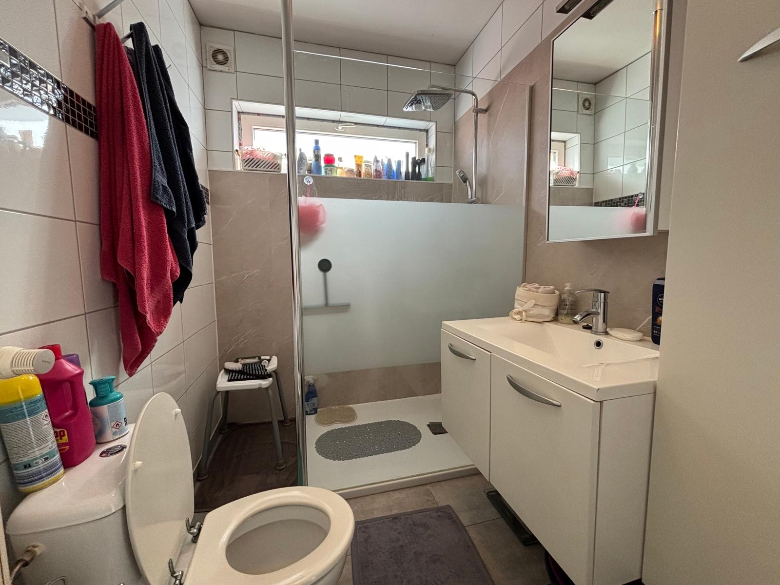 Villa plain-pied 2 chambres avec jardin et garage, photo 12 sur 17