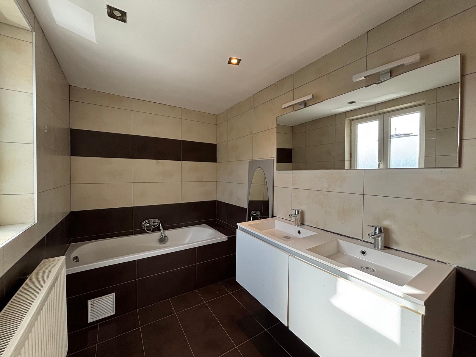 Maison 2 chambres SANS EXTERIEUR, photo 12 sur 15