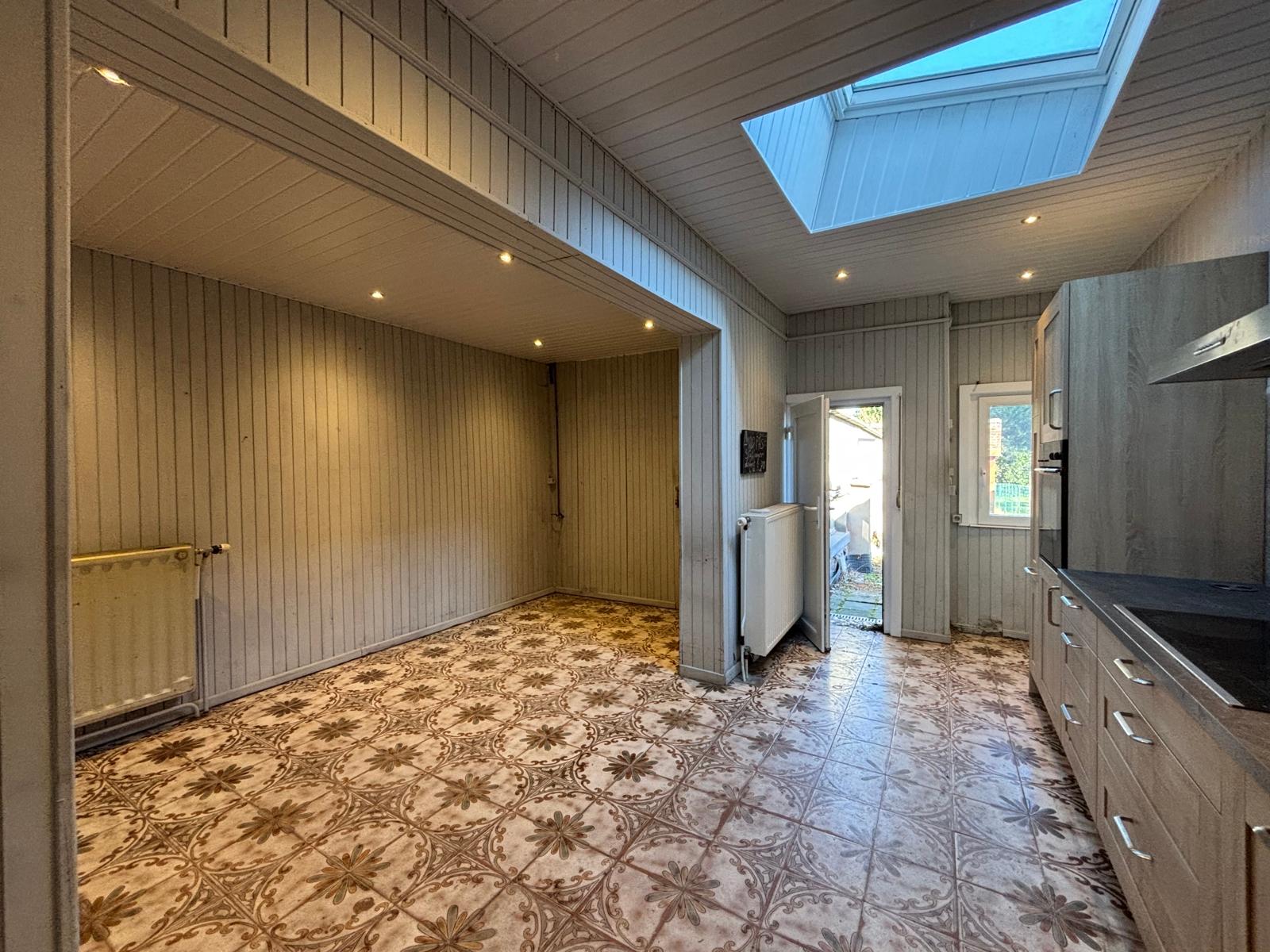 Maison 3 chambres a renover avec jardin et passage lateral, photo 9 sur 28