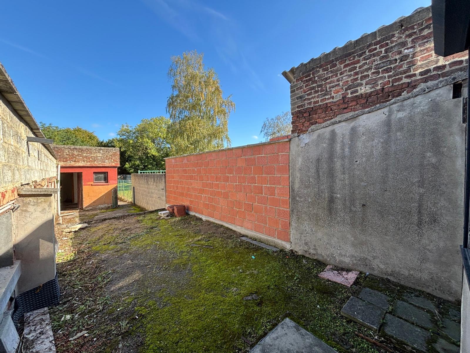 Maison 3 chambres a renover avec jardin et passage lateral, photo 11 sur 28