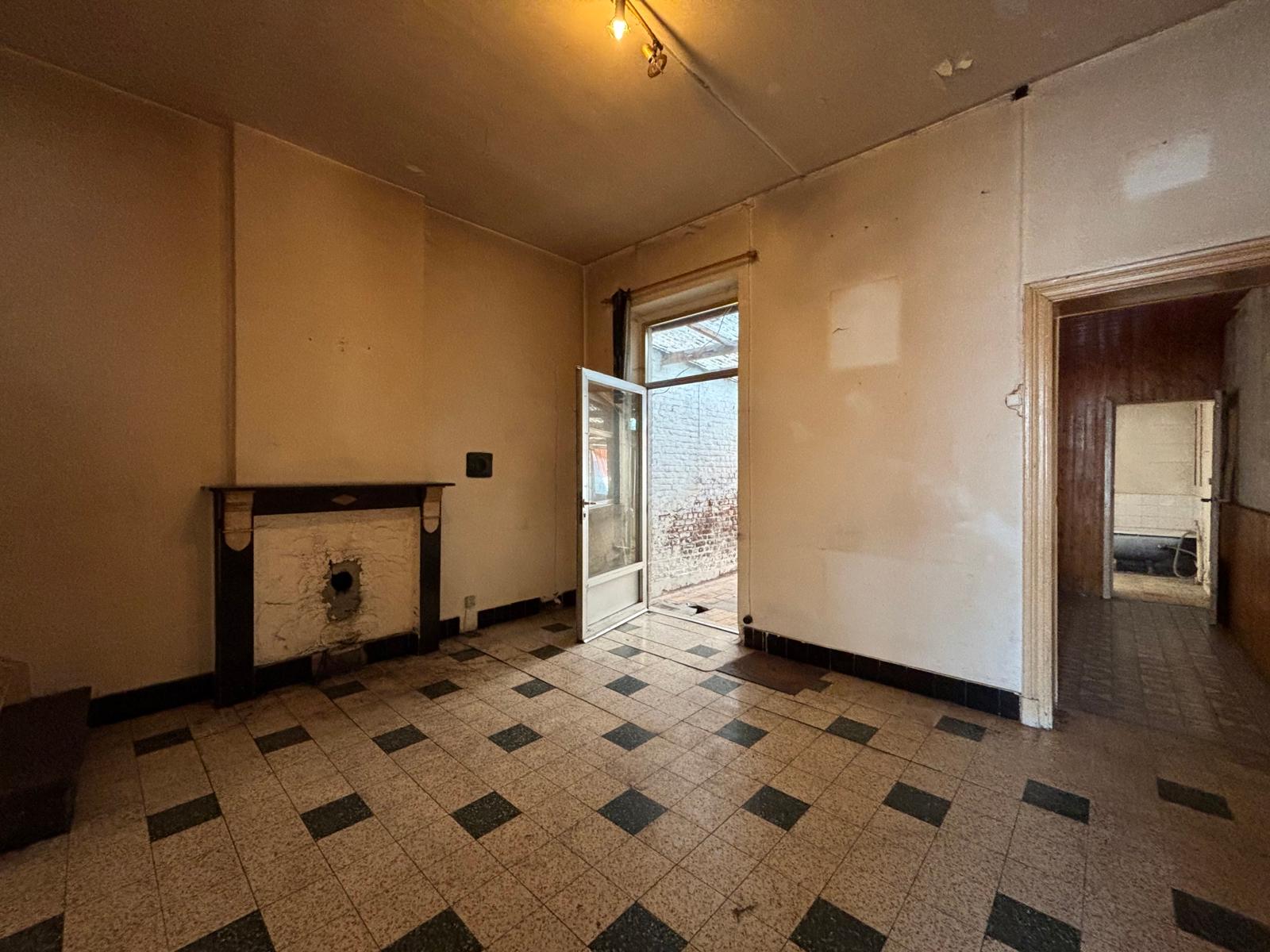 Maison 2 chambres a renover avec jardin, photo 7 sur 20