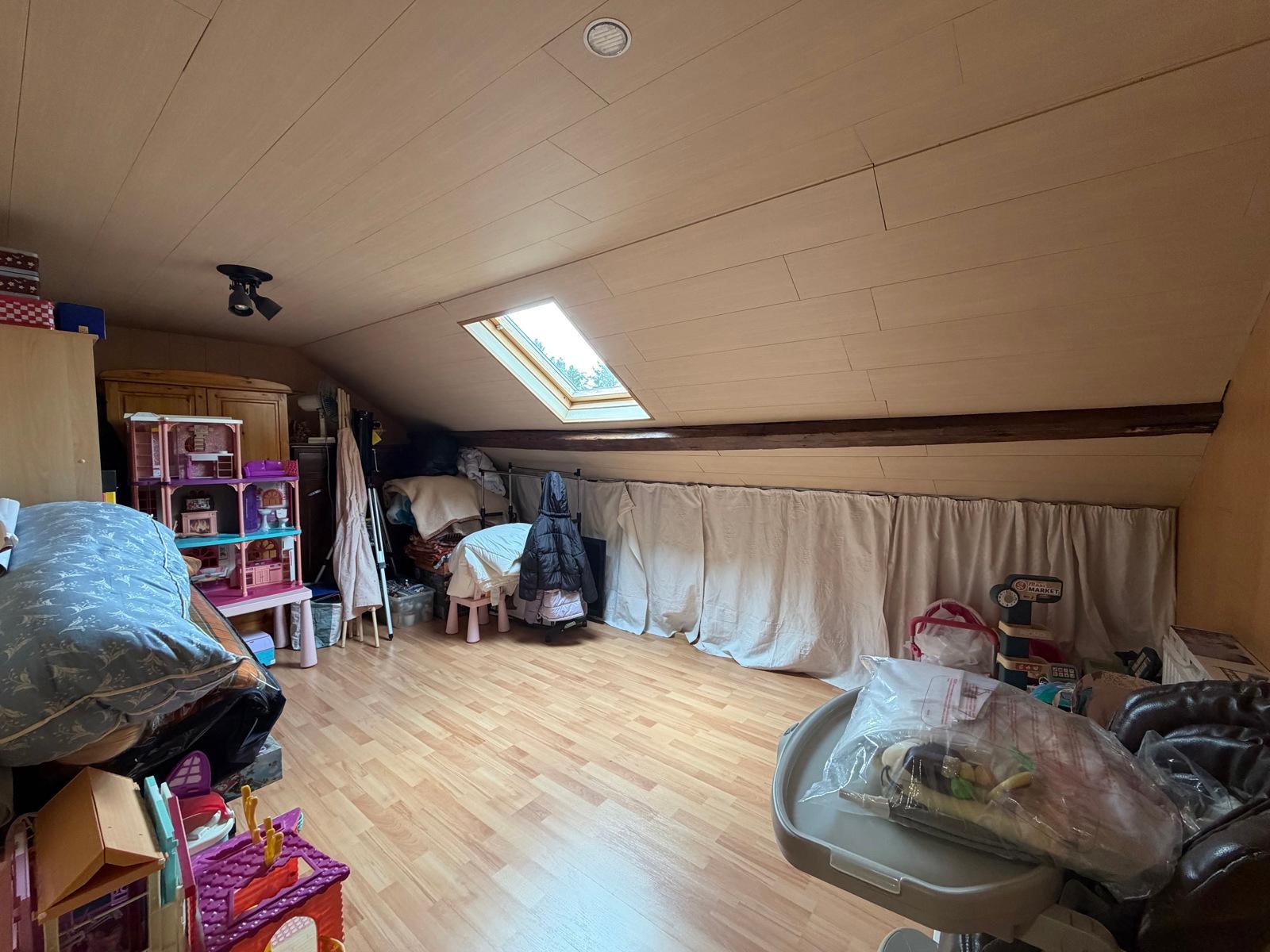 Maison 4 chambres avec jardin et 2 garages, photo 25 sur 26