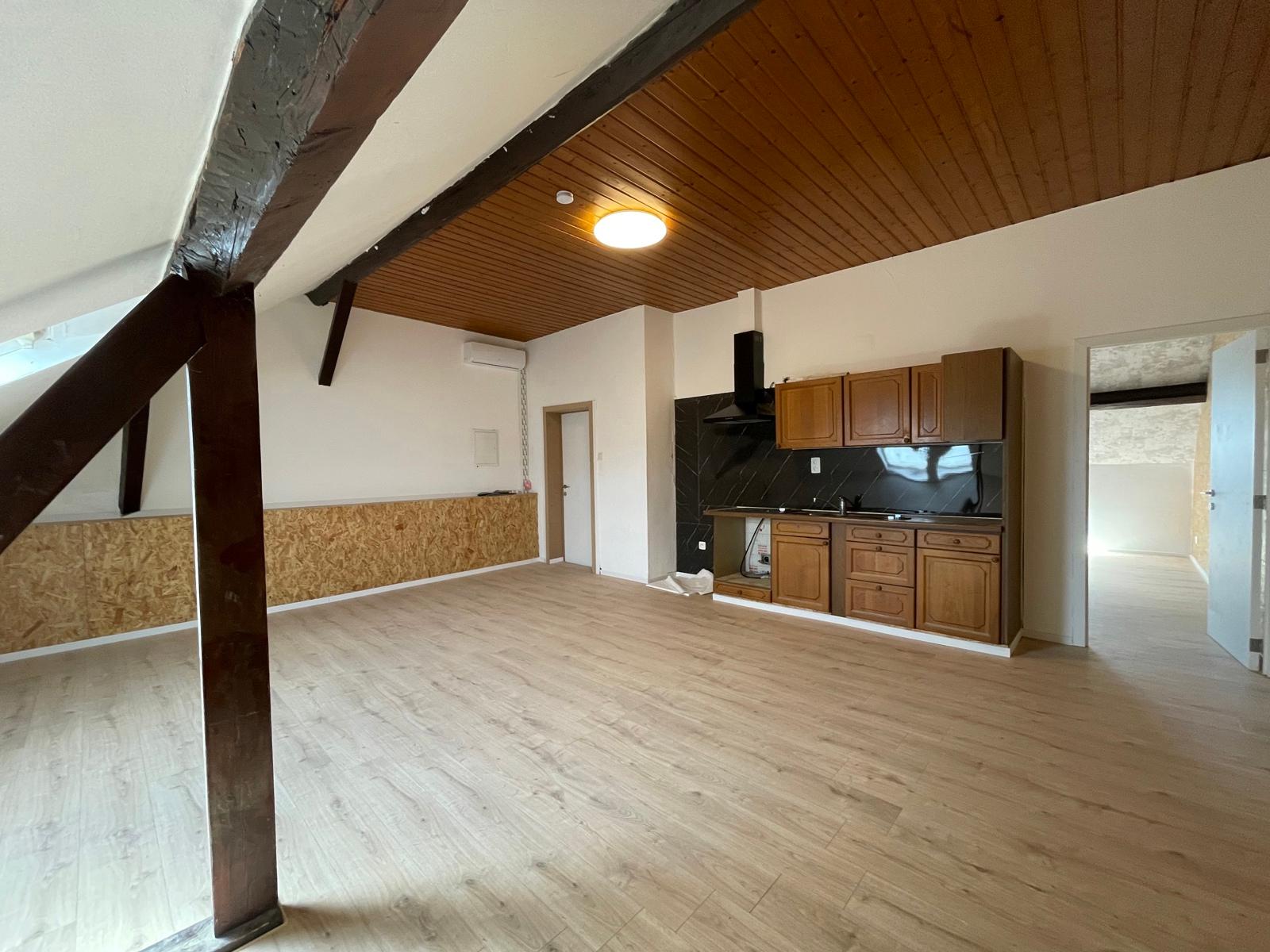 APPARTEMENT 1 CHAMBRE AU 3eme ETAGE, photo 2 sur 6