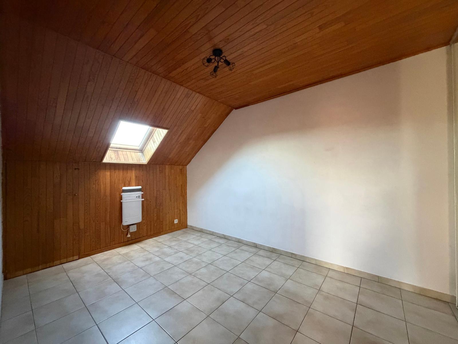 APPARTEMENT 1 CHAMBRE 2em ETAGE, photo 6 sur 9