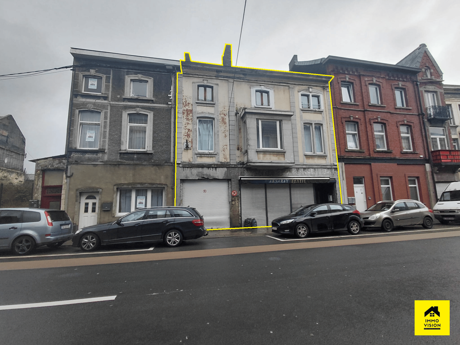 Maison de commerce a renover — Charleroi-Marchienne-au-Pont