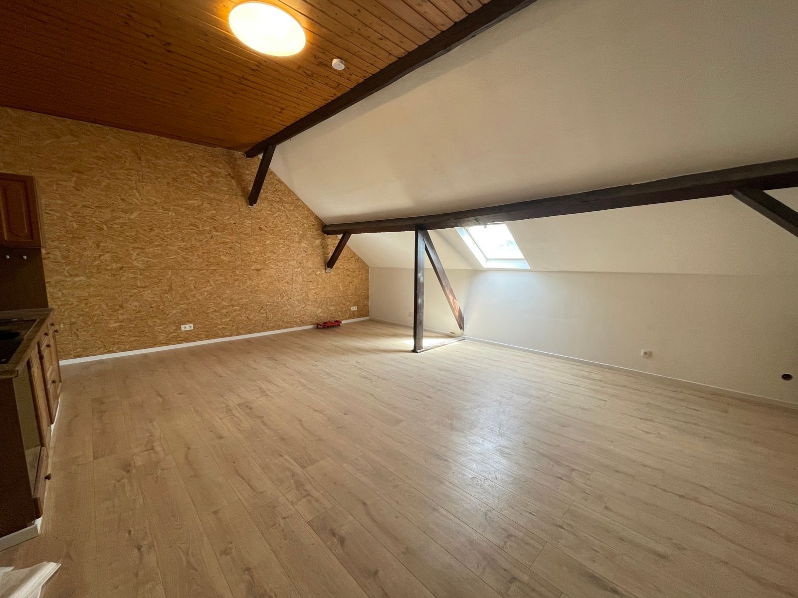 Appartement 1 chambre au 3eme etage — Charleroi Marcinelle