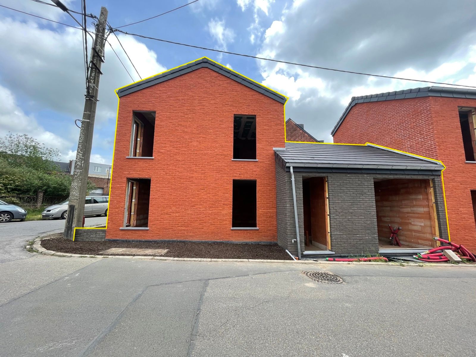 Maison gros-œuvre 2 chambres avec garage — Charleroi Montignies-sur-Sambre