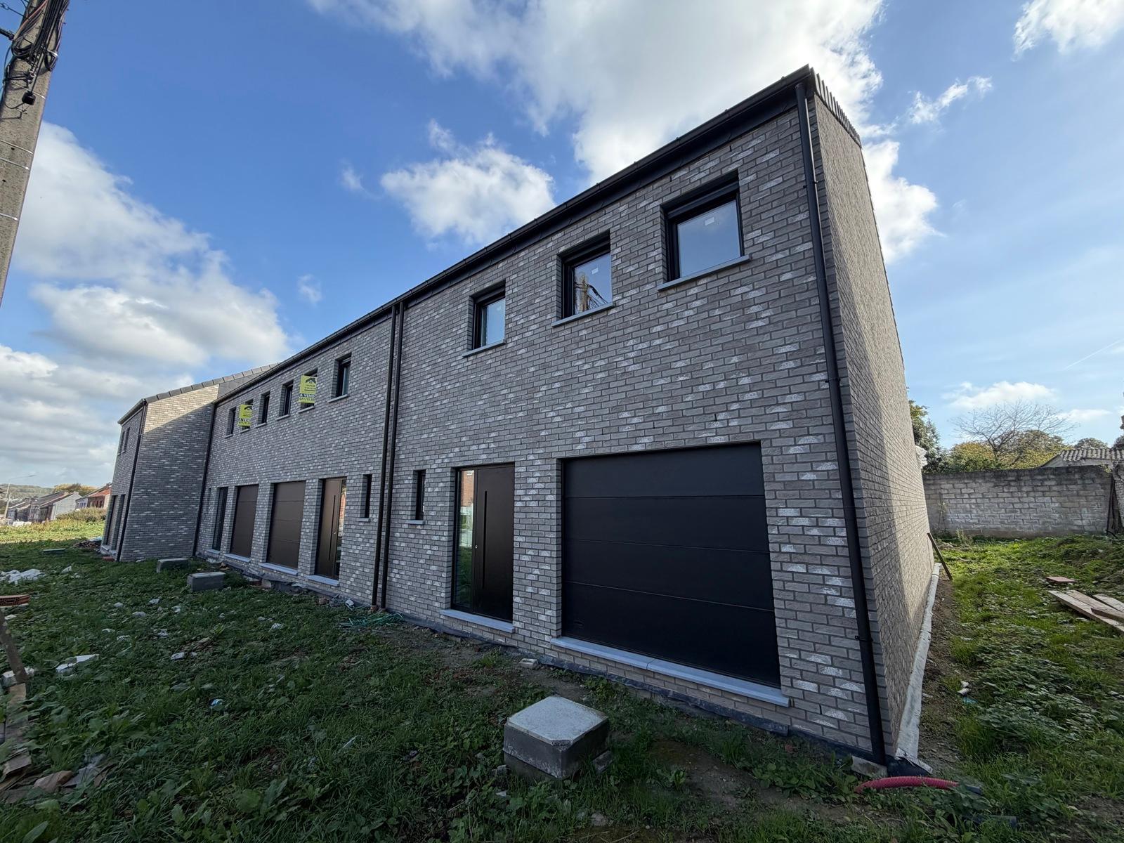 Maison gros-oeuvre ferme 3 chambres avec garage lot 4, photo 1 sur 23