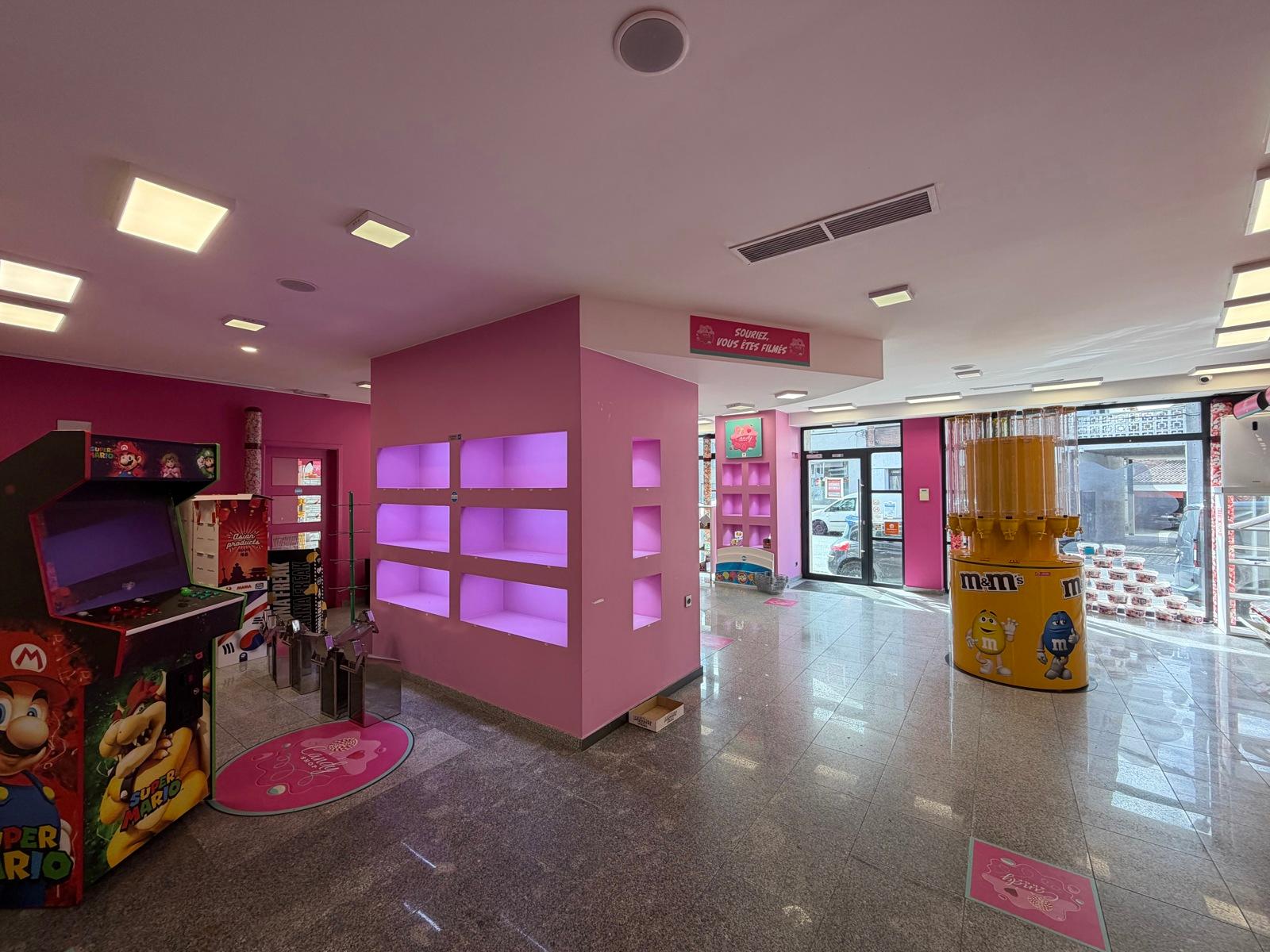 Commerce à louer – ± 100 m² – Excellente visibilité, photo 1 sur 11