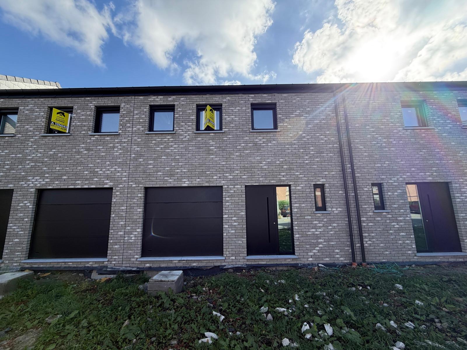 Maison gros-oeuvre ferme 3 chambres avec garage lot 3, photo 1 sur 21