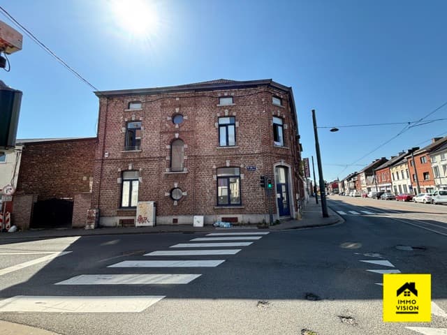 Maison à vendre à Charleroi Jumet, photo 1 sur 25