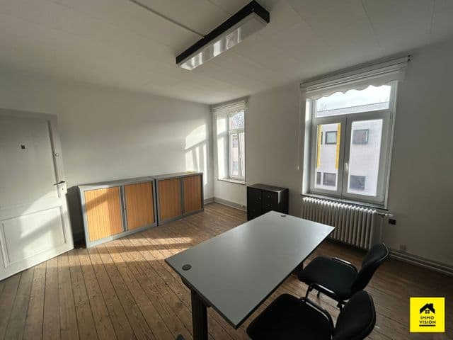 Bureau à louer à Charleroi, photo 1 sur 6