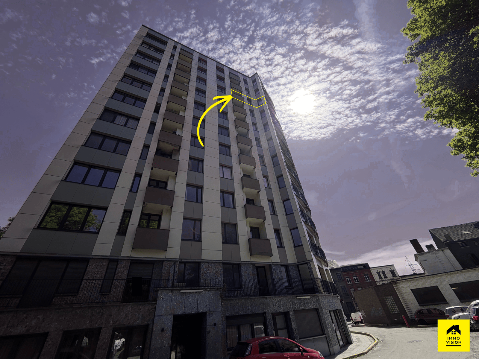 Studio lumineux 8eme etage, photo 1 sur 18