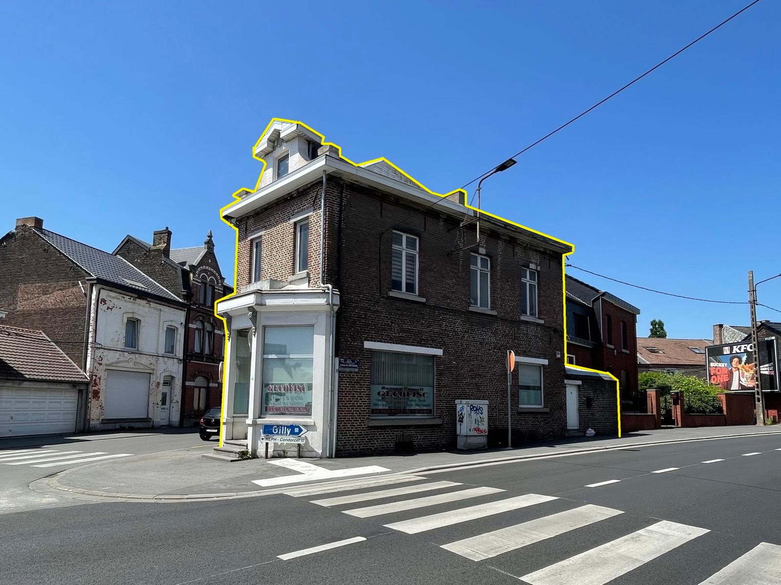 Maison de commerce - bureau + appartement, photo 1 sur 25
