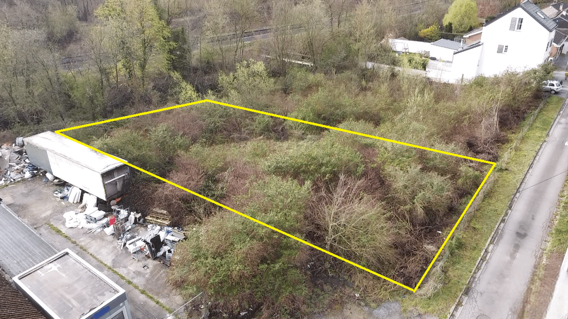Terrain a batir de +/- 1270 m² — Charleroi-Marchienne-au-Pont
