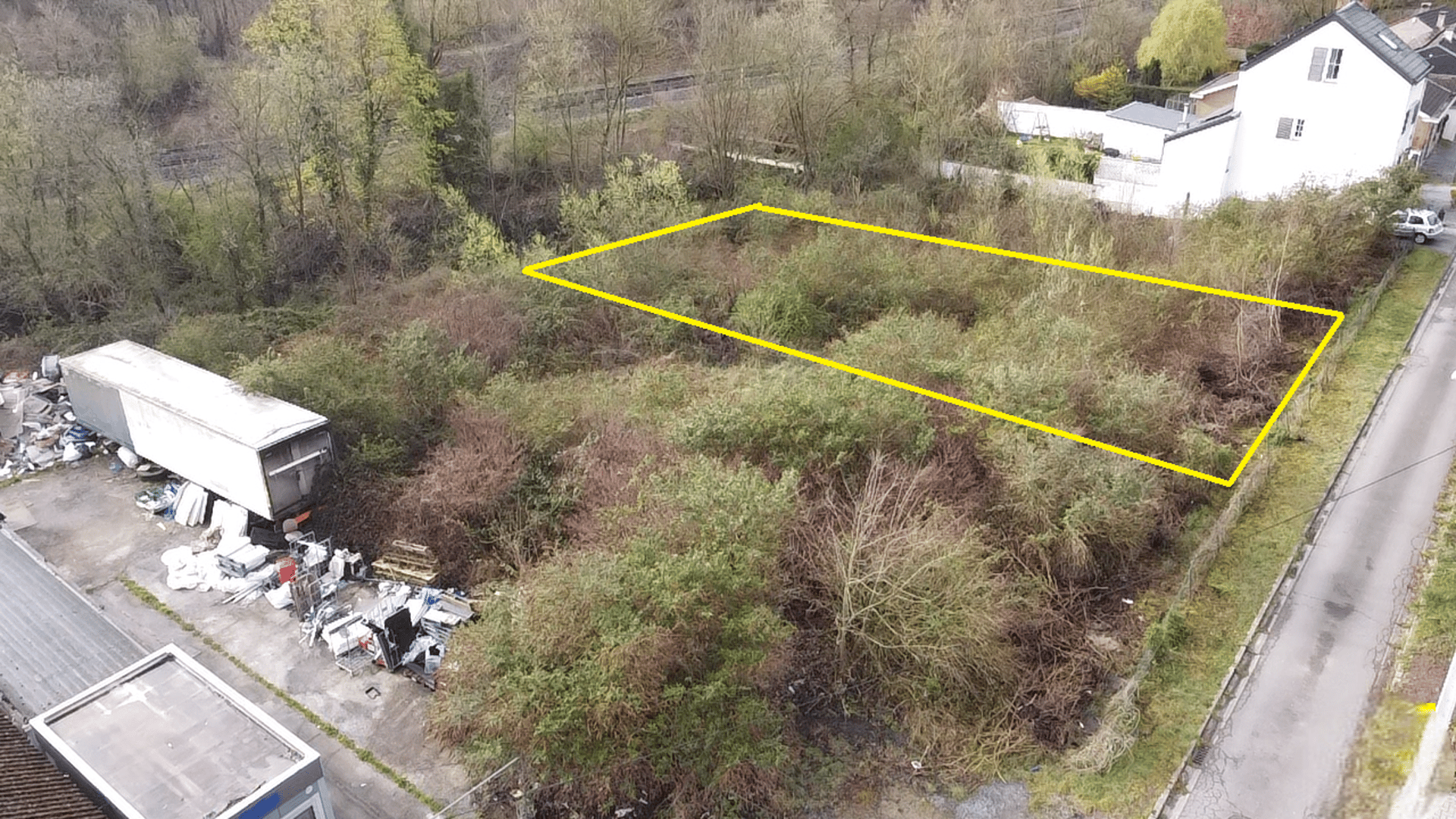 Terrain a batir de +/- 930 m² — Charleroi-Marchienne-au-Pont